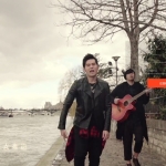 适应PC端MV登录页面源码